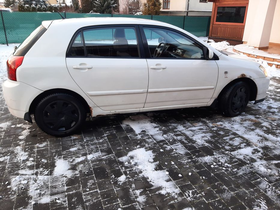 Toyota corolla 1.4 B.   2005r.
