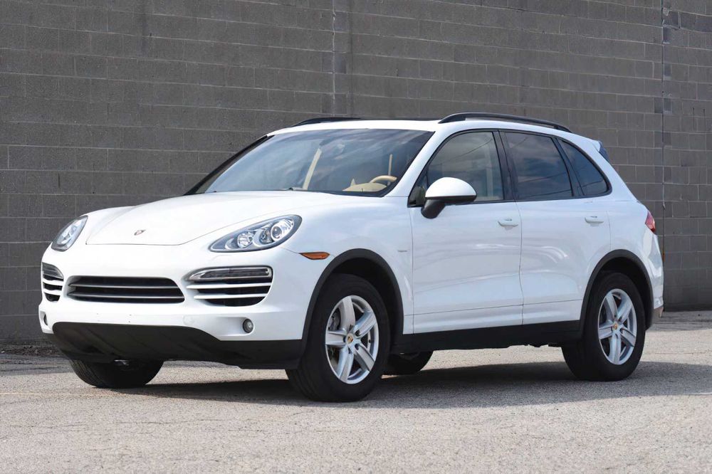 Porsche Cayenne      2014