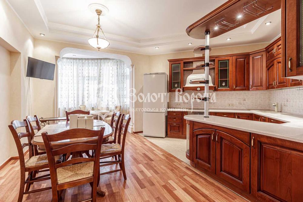 Квартира, 4к. Євроремонт. Старонаводницька, 13, Печерськ