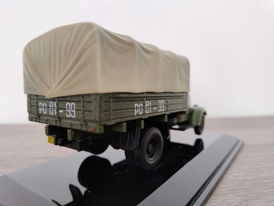 Масштабна модель 1/43. ЗіС-150. DiP Models.