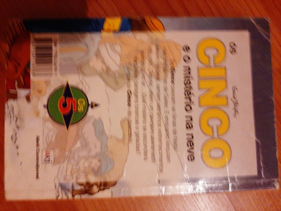 O Clube das Chaves Entra em Ação-Livro1 +Os Cinco e o Mistério da Neve