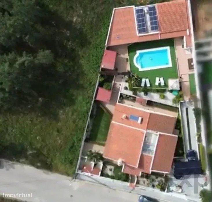 Moradia Prestígio um Refúgio com Vista para a Serra da Arrabida