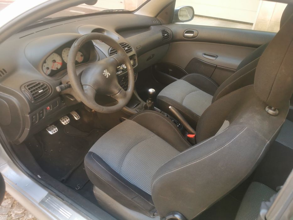 Peugeot 206CC(Cabrio) 1.6i de 2001