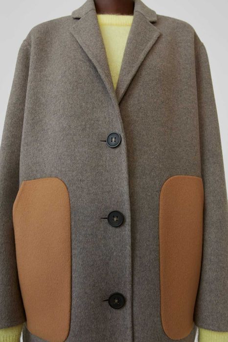 Casaco de inverno longo marrom e cinza ACNE