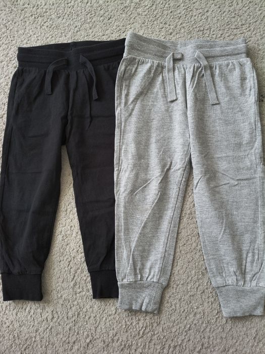 Cienkie bawełniane dresy 2 sztuki H&M rozm 98