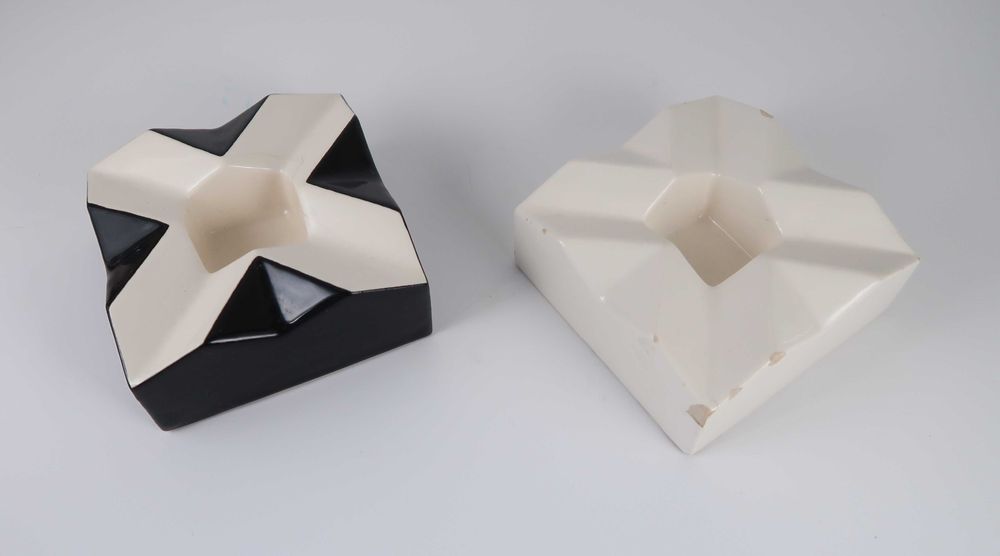 2 Cinzeiros Repro de Vlastislav Hofman - Modernismo / Cubismo