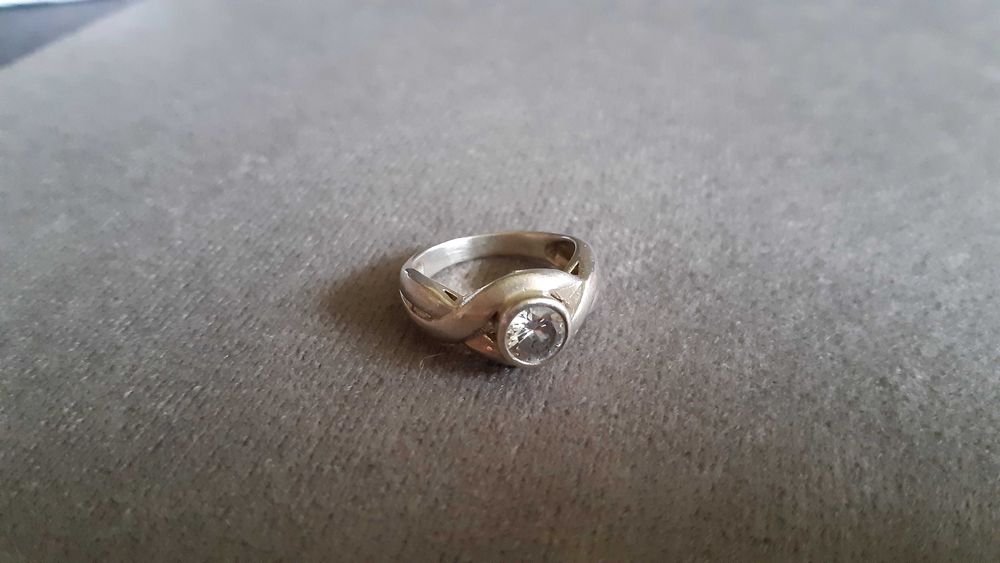 Pierścionek srebro925