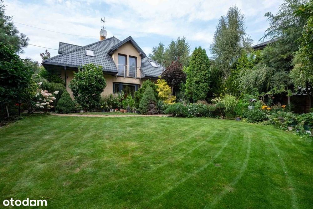 Komfortowy dom 200 m2 z zachwycającym ogrodem