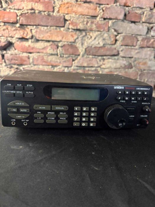 Skaner radiowy Uniden Bearcat UBC8500XLT – klasyk, baza, retro