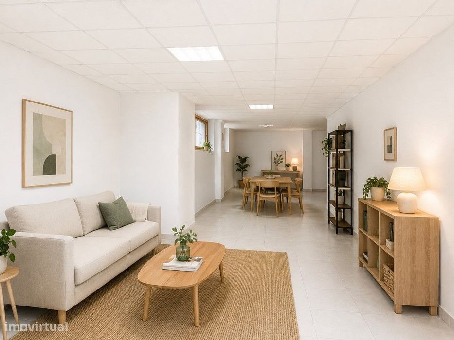 Espaço versátil com 125 m²: ideal para habitação ou serviços