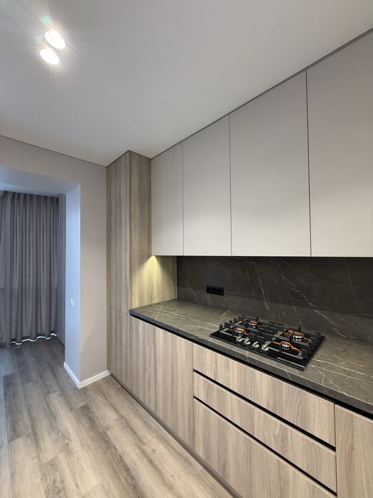 Продаж квартири в новобудові Жк Кришталеве озеро