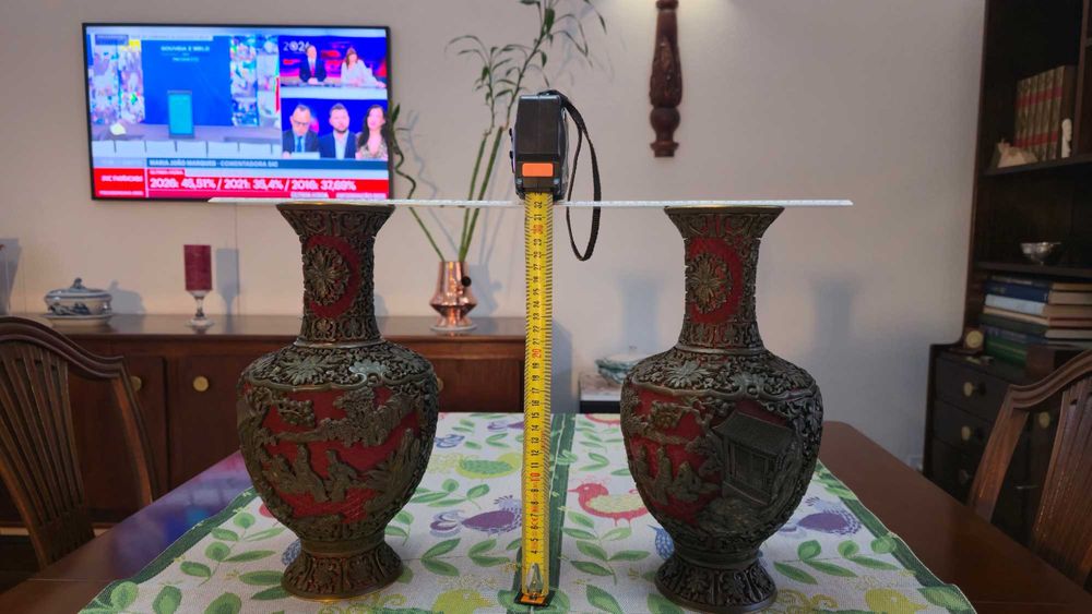 Par de jarros chineses com 32cm