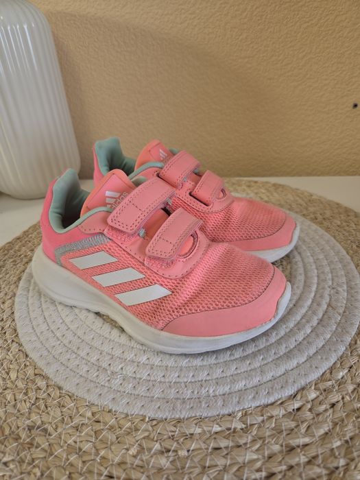 Кросівки Adidas на дівчинку