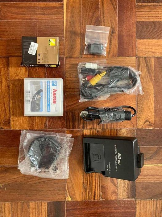 Camera fotográfica Nikon 5200 pouquíssima usada