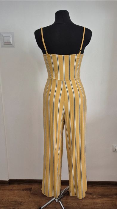 Kombinezon w pasy Bershka M 38