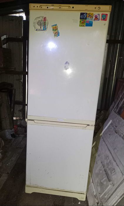 Холодильник STINOL на запчасти.