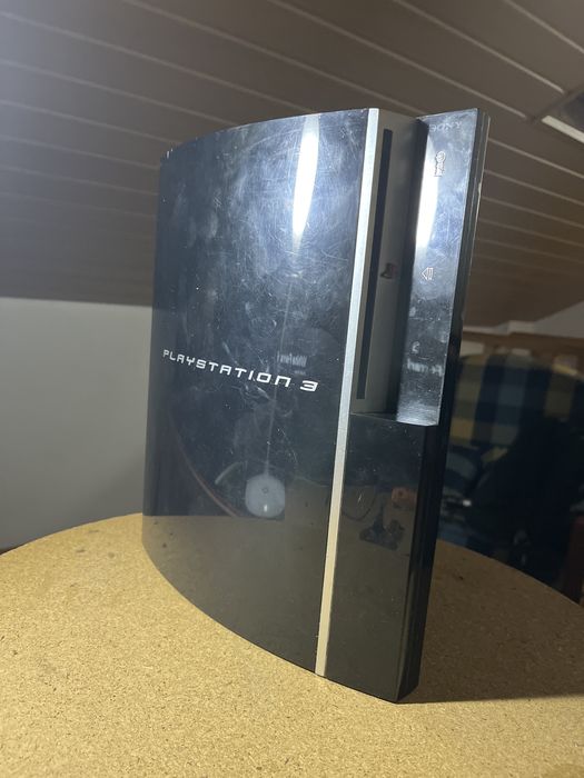 Ps3 para peças com comando preco negociavel