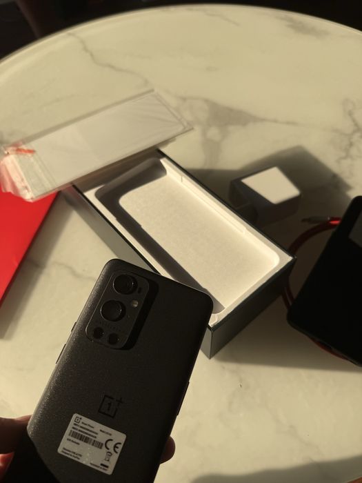 OnePlus 9 Pro - Stan idealny, pełny zestaw + szkła ochronne