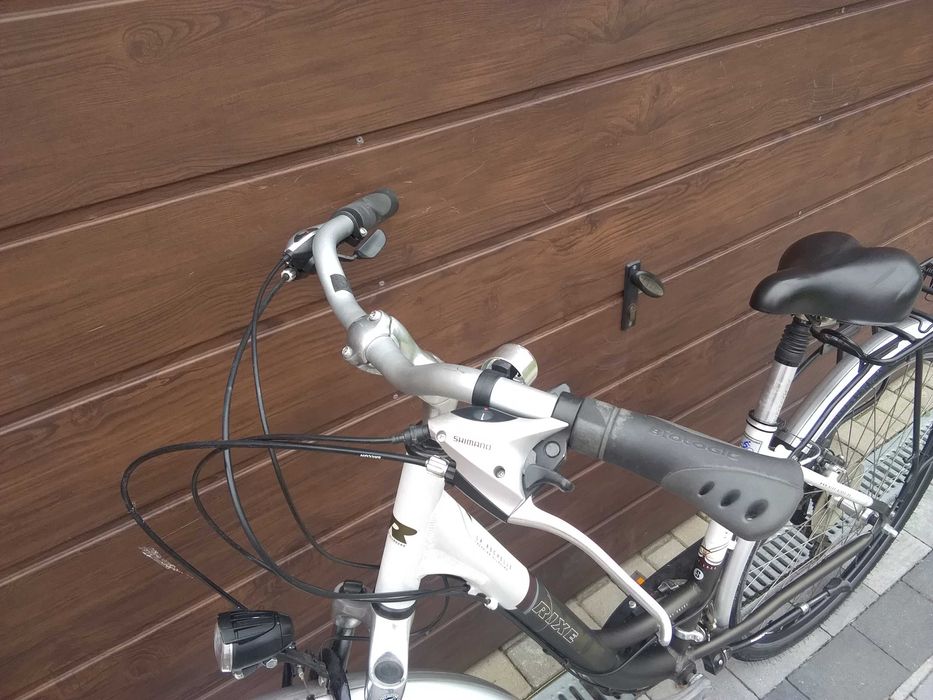 Rower miejski 28 trekkingowy Rixe aluminium  rama S
