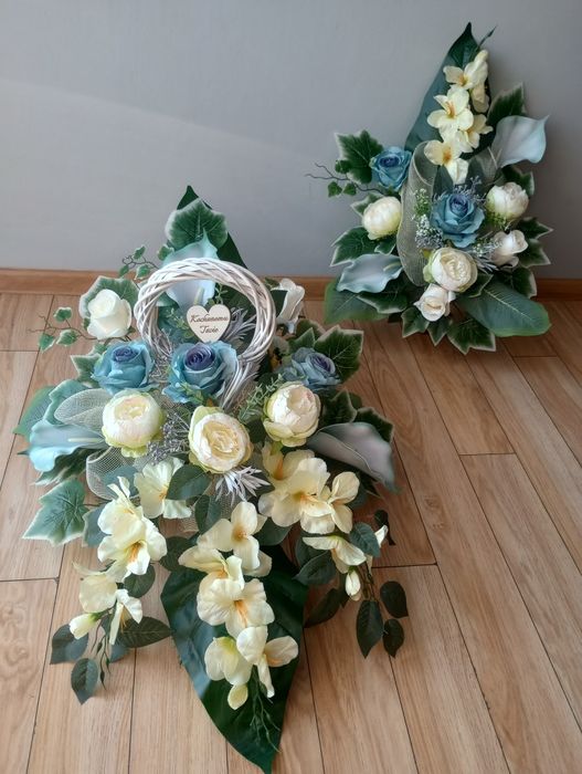 Kwiaty na grób KOMPLET stroik + bukiet do wazonu KOŁO producent