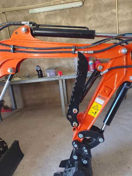 Mini giratoria com 12 HP e 3 baldes  - Nova e C/ Garantia