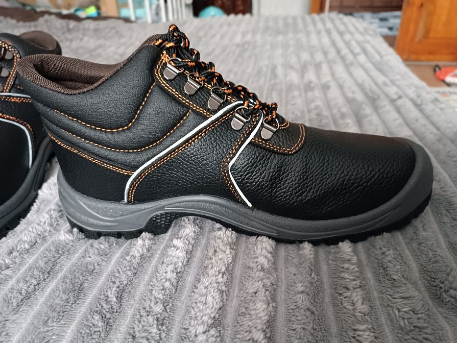 Чоловічі черевики