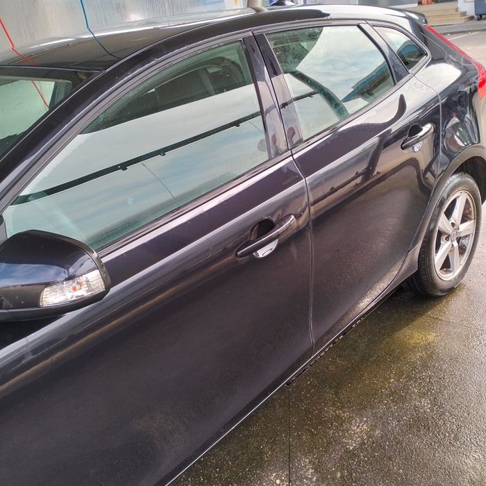 Volvo v 40 D2 momentum