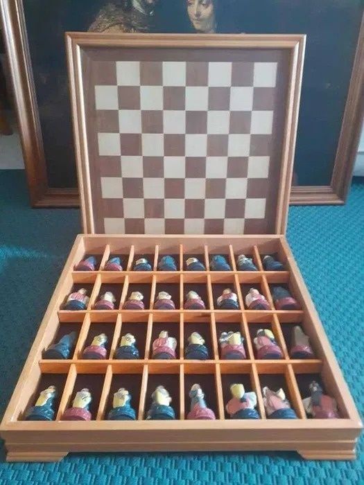 Grande Jogo Xadrez Medieval Caixa Tabuleiro madeira + 32 peças