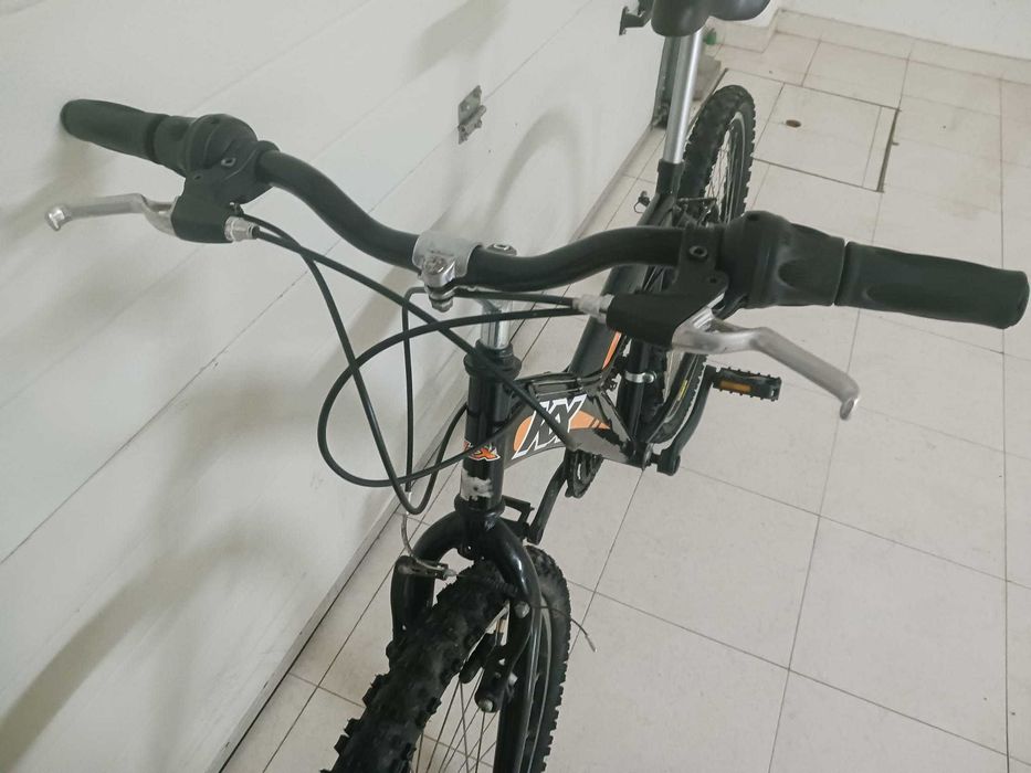 Bicicleta BTT 26" Tamanho S (155 - 164 cm)