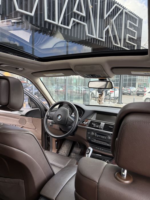 BMW X5 e70 2010 год