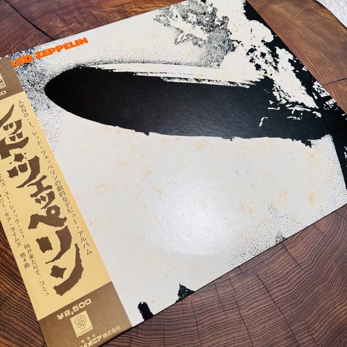 Led Zeppelin	Led Zeppelin	EX++/EX	Japan Obi LP	1976	Atlatnic	P-10105A