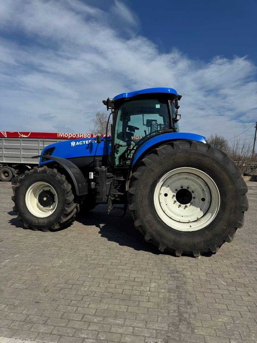Продаж New Holland T7060