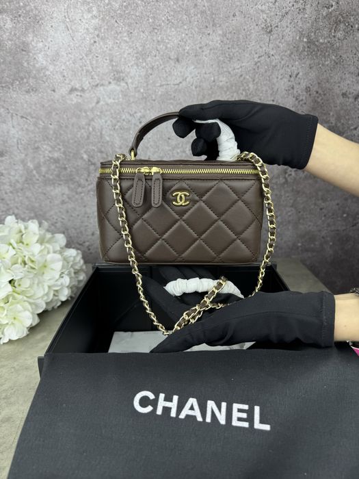 Сумка Chanel Vanity молочна, шоколадна з ручкою
