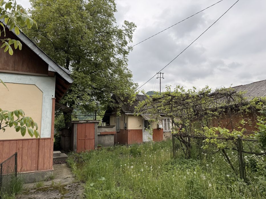 Продаж будинку в центрі,  смт Кути. Світло, газ, 11 соток (63) – další