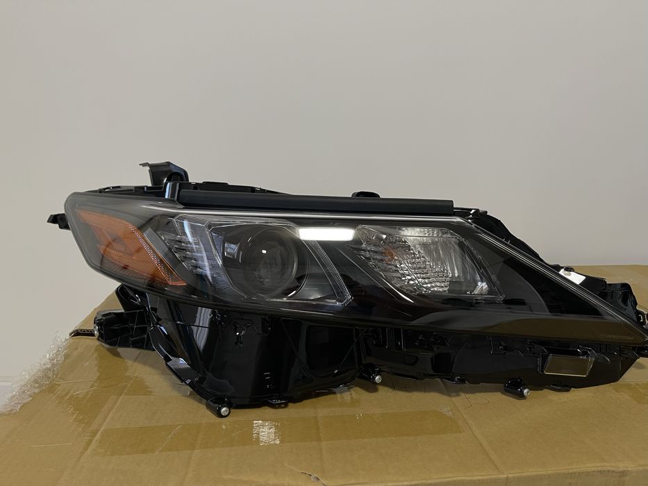 Фары Фара Camry 70 80 21+ рест SE, LE, XSE, XLE FULL LED левая правая