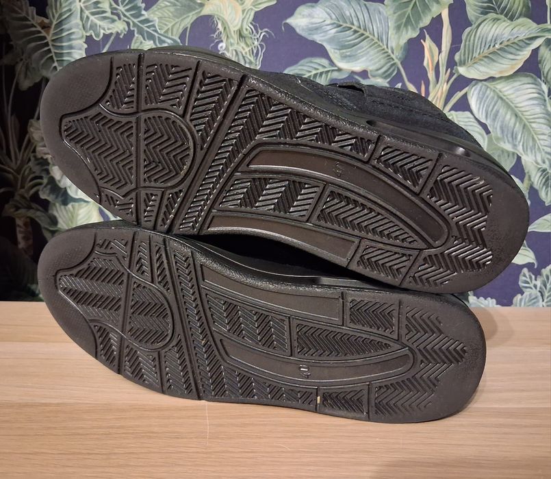 Buty Nike Air Jordan 4 Black Cat roz 40