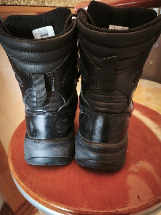 Botas magnum em bom estado