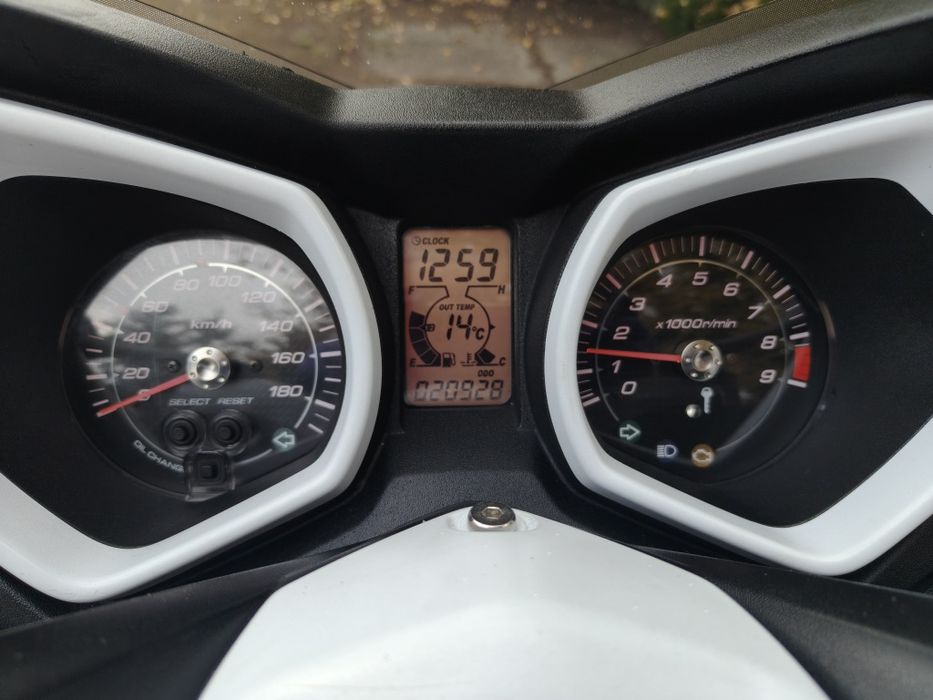 Yamaha Xmax 400, 2013r AKRAPOVIC RATY