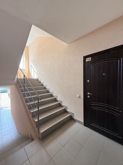 Продаж 2 кімн квартири з підвалом