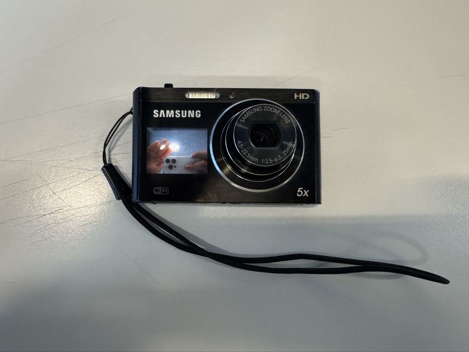 Camera digital samsung DV300F