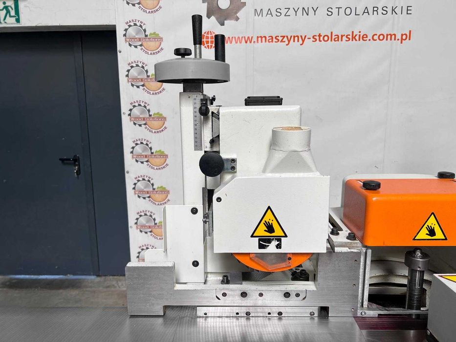 Frezarka dolnowrzecionowa SCM T130E