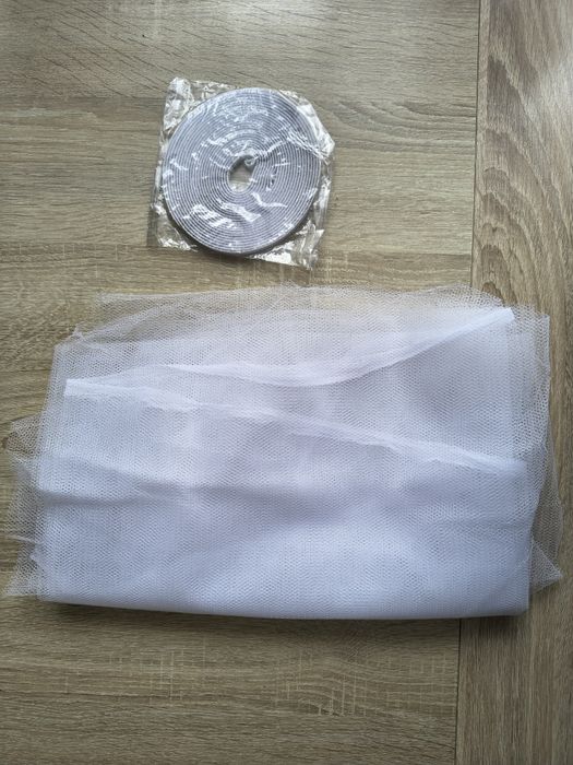 Siatka moskitiera samoprzylepna