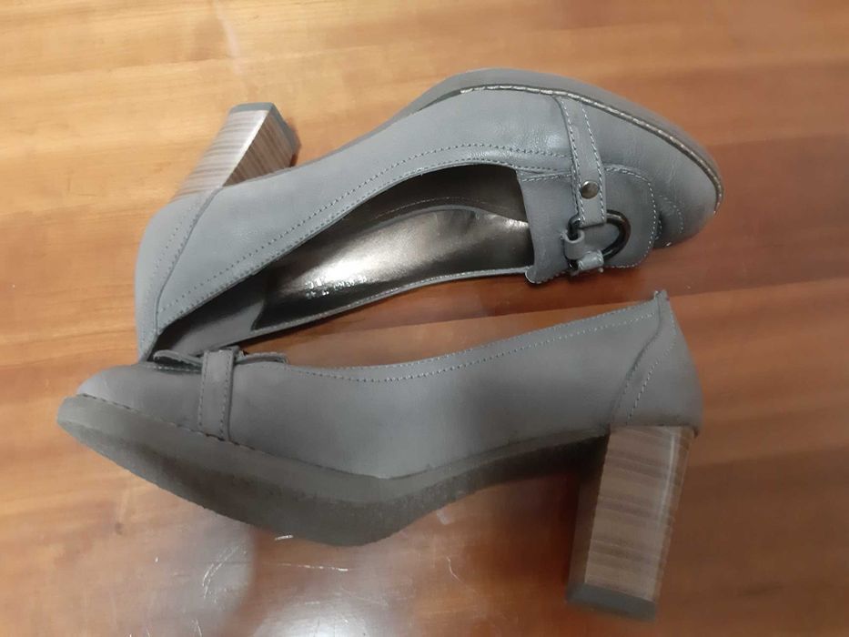 2 pares de sapatos de pele nunca usados 39, 40