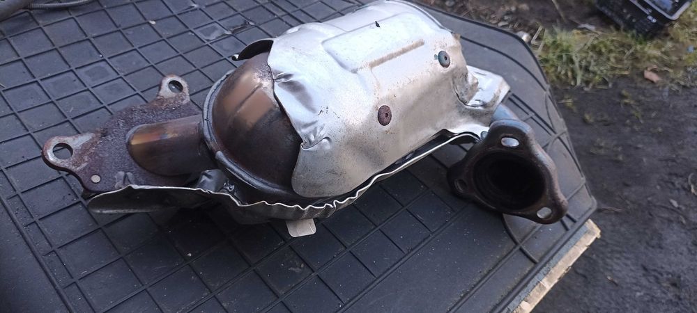 katalizator dacia sandero lift II 0.9 tce h4bb410