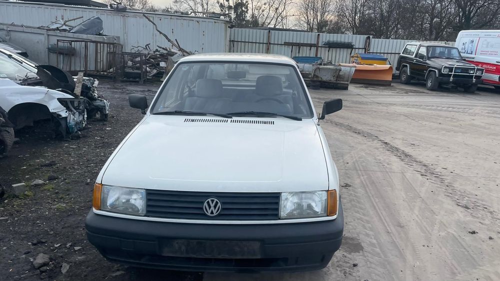 Volkswagen Polo   Na Części Kolor : L90E