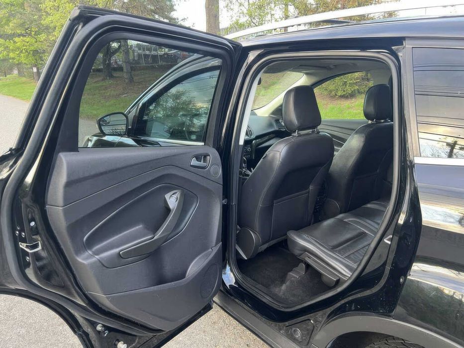 Ford Escape Titanium      2018