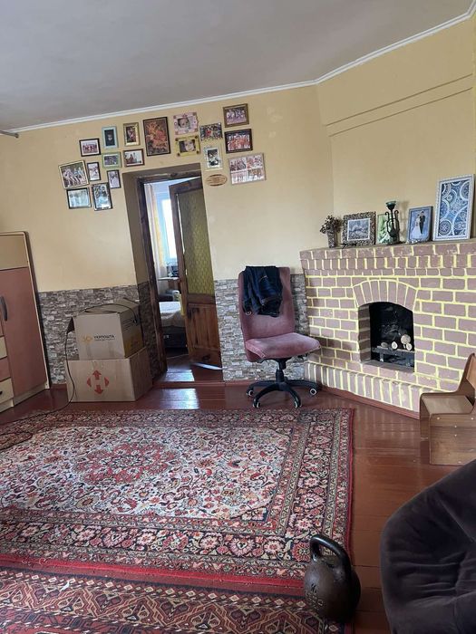 Продам будинок в с. Лубське Фастівського району Київської обл. 58 км. від Києва  10 км. до Бишева.