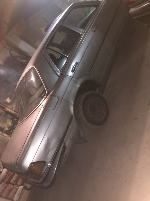 Продам mercedes w116