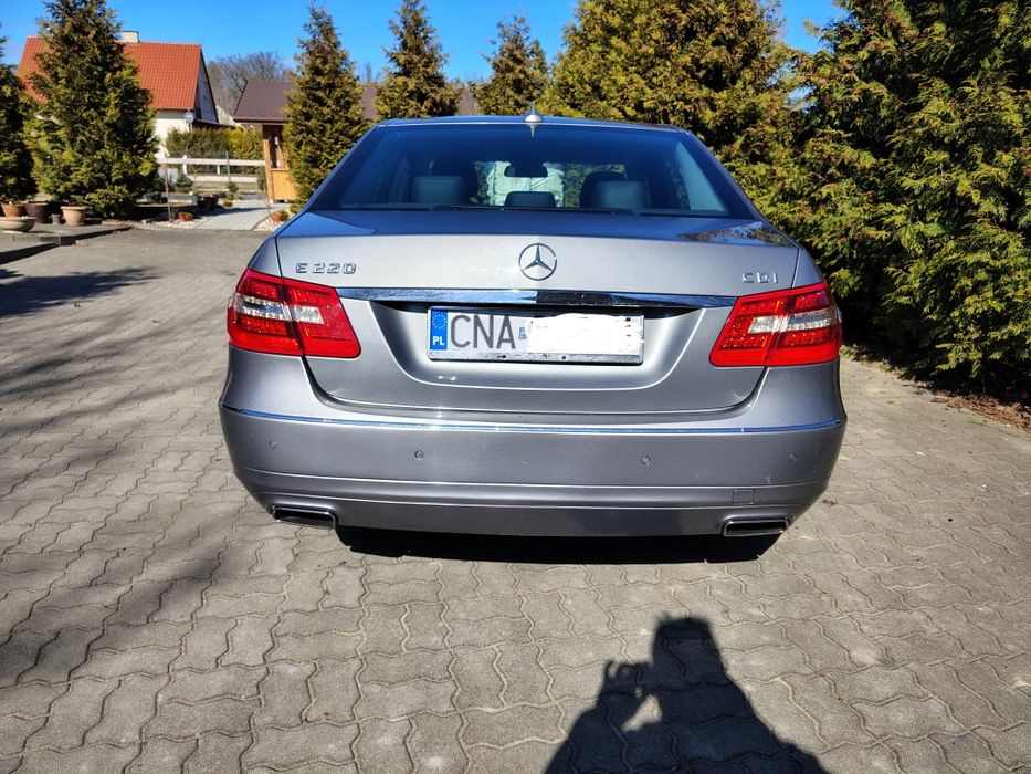 E220 Sedan W212 stan bardzo dobry