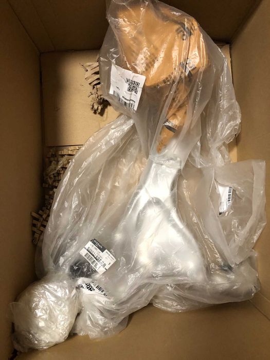 Sprzedam NOWE Oryginalne dolne wahacze przód do Infiniti q50 AWD